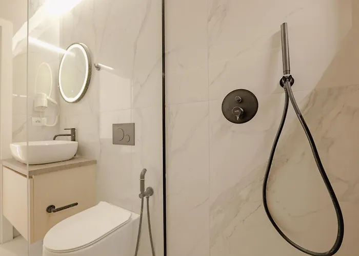 イン Xhefri Sarandë