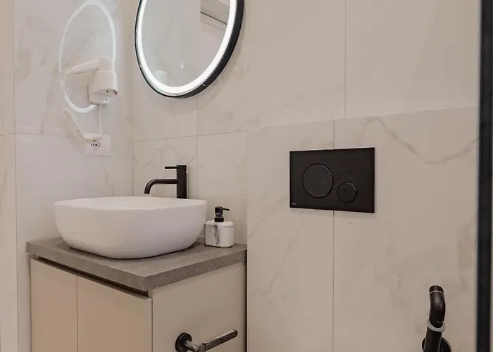 イン Xhefri Sarandë