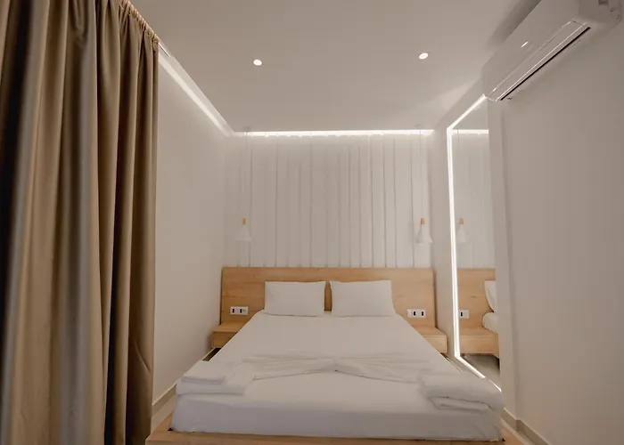 イン Xhefri Sarandë